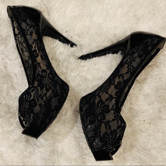 Guess Shoes - GUESS Lace Platforms